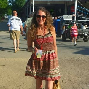 Meet your posher and explore my closet